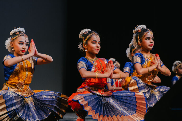 Kalagriha students perfroming bharatanatyam dance piece at Sangama 2025